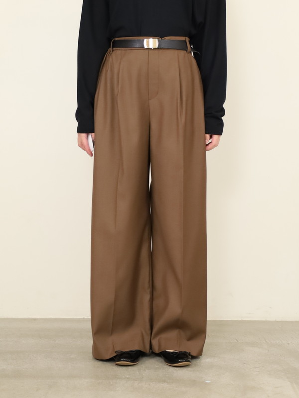 【CEaRET】タックストレートパンツ