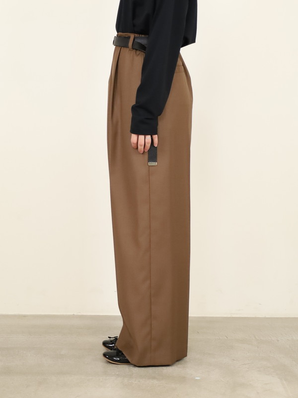 【CEaRET】タックストレートパンツ