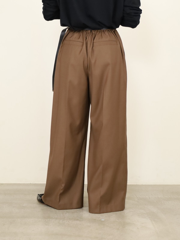 【CEaRET】タックストレートパンツ