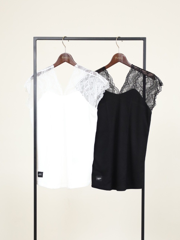 【ayane】ショルダーレースタンクトップ