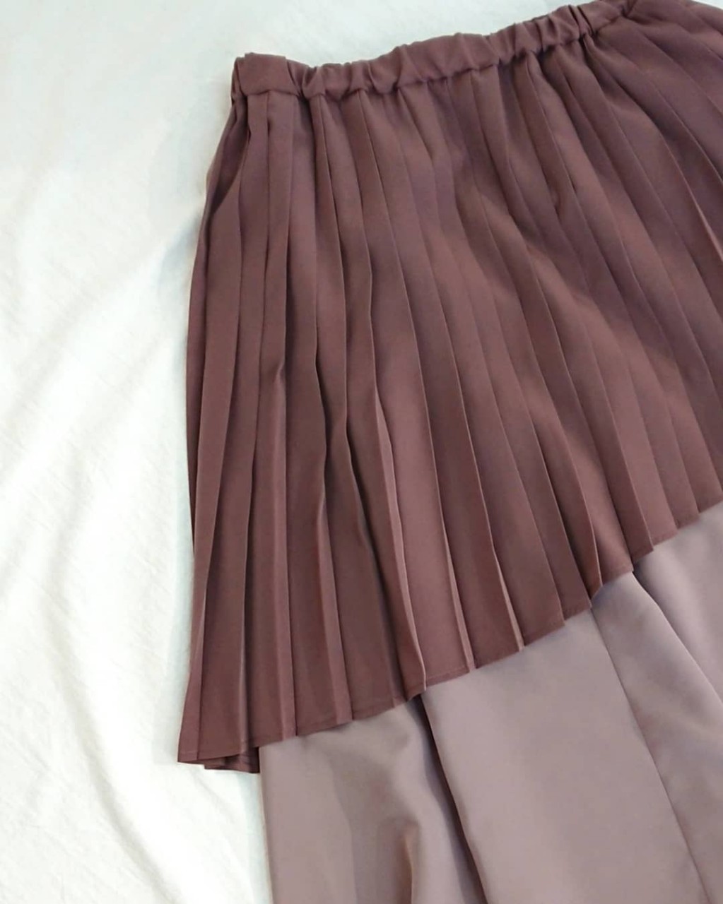 【MARECHAL TERRE】部分プリーツアシンメトリースカート