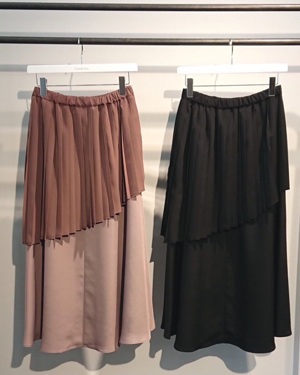 【MARECHAL TERRE】部分プリーツアシンメトリースカート