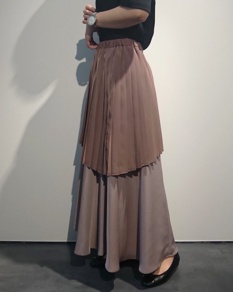 【MARECHAL TERRE】部分プリーツアシンメトリースカート