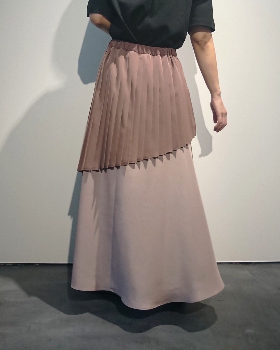 【MARECHAL TERRE】部分プリーツアシンメトリースカート