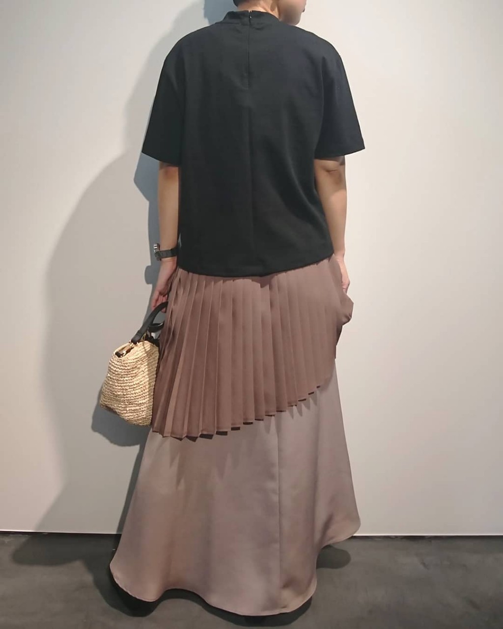 【MARECHAL TERRE】部分プリーツアシンメトリースカート