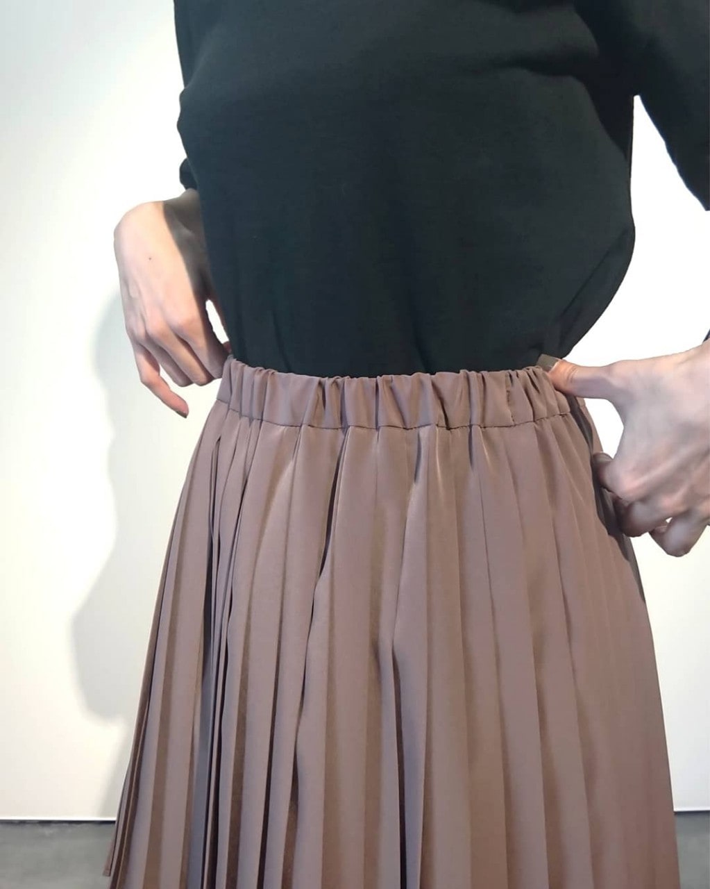 【MARECHAL TERRE】部分プリーツアシンメトリースカート