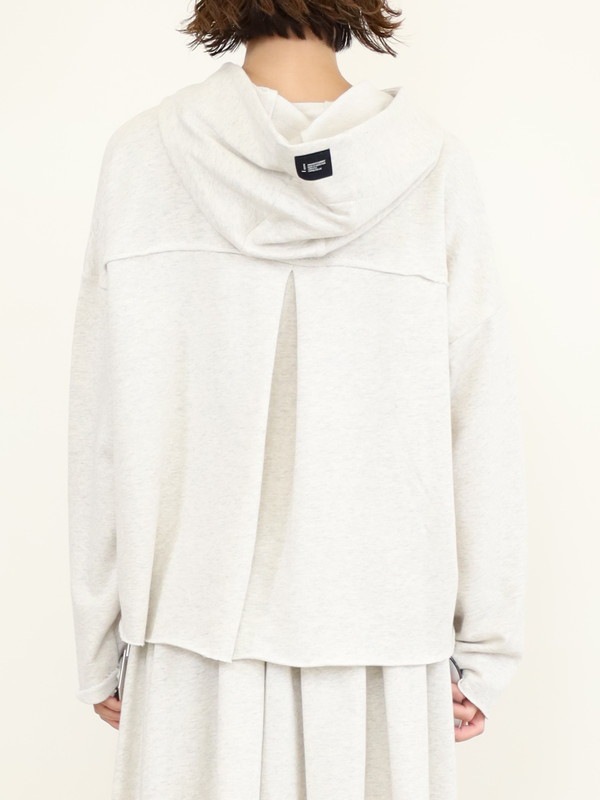 【ayane】裏毛後ろタック箔ロゴパーカー