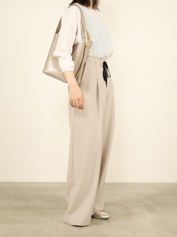 【VIOLA'dORO】スプリットレザーワンショルダーバッグ