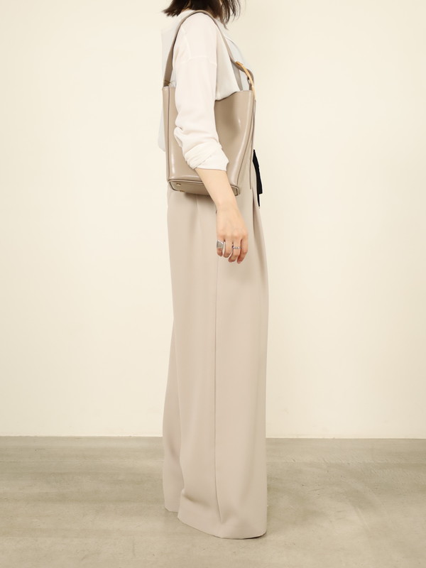 【VIOLA'dORO】スプリットレザーワンショルダーバッグ