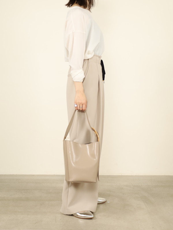 【VIOLA'dORO】スプリットレザーワンショルダーバッグ