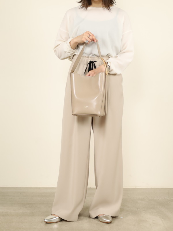 【VIOLA'dORO】スプリットレザーワンショルダーバッグ