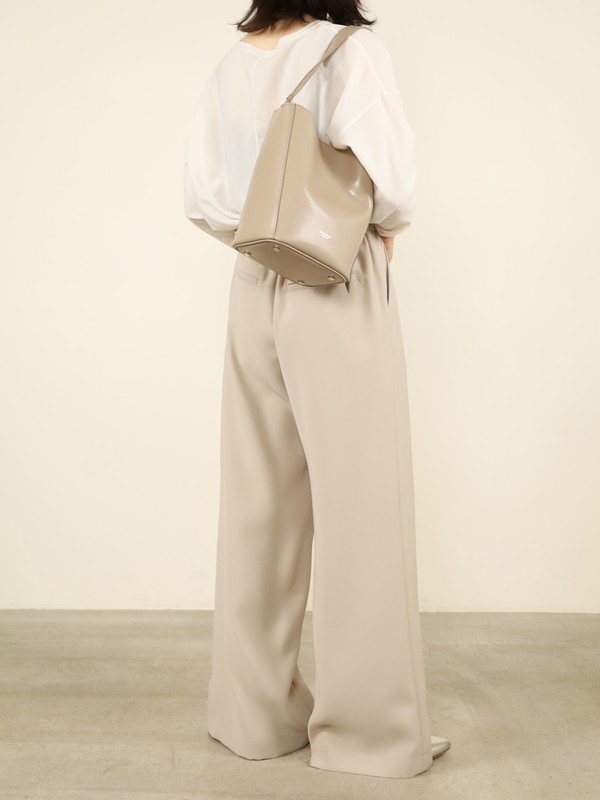 【VIOLA'dORO】スプリットレザーワンショルダーバッグ