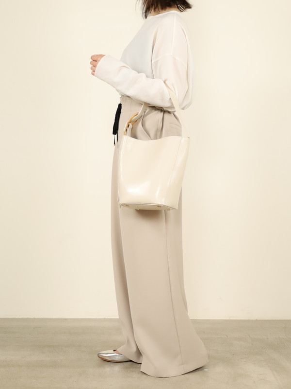 【VIOLA'dORO】スプリットレザーワンショルダーバッグ