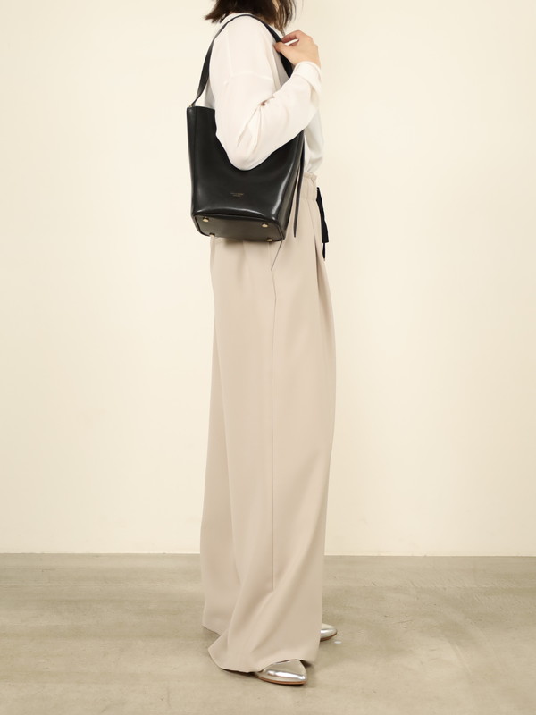 【VIOLA'dORO】スプリットレザーワンショルダーバッグ