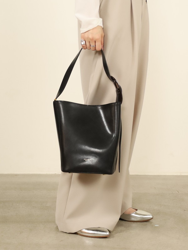 【VIOLA'dORO】スプリットレザーワンショルダーバッグ