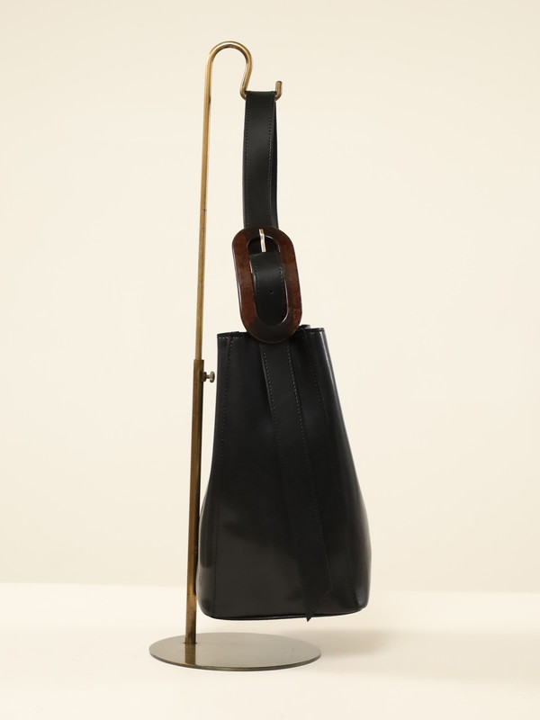 【VIOLA'dORO】スプリットレザーワンショルダーバッグ