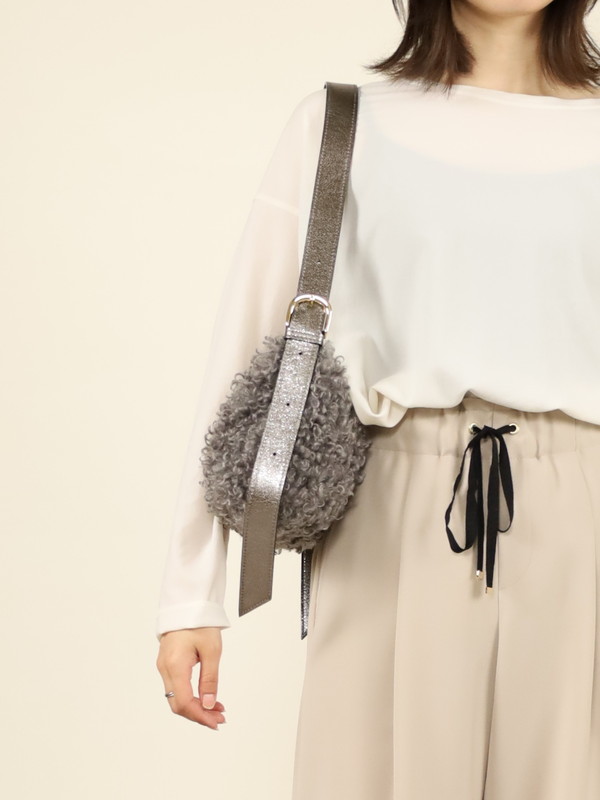 【VIOLA'dORO】カールエコファーワンショルダーバッグ