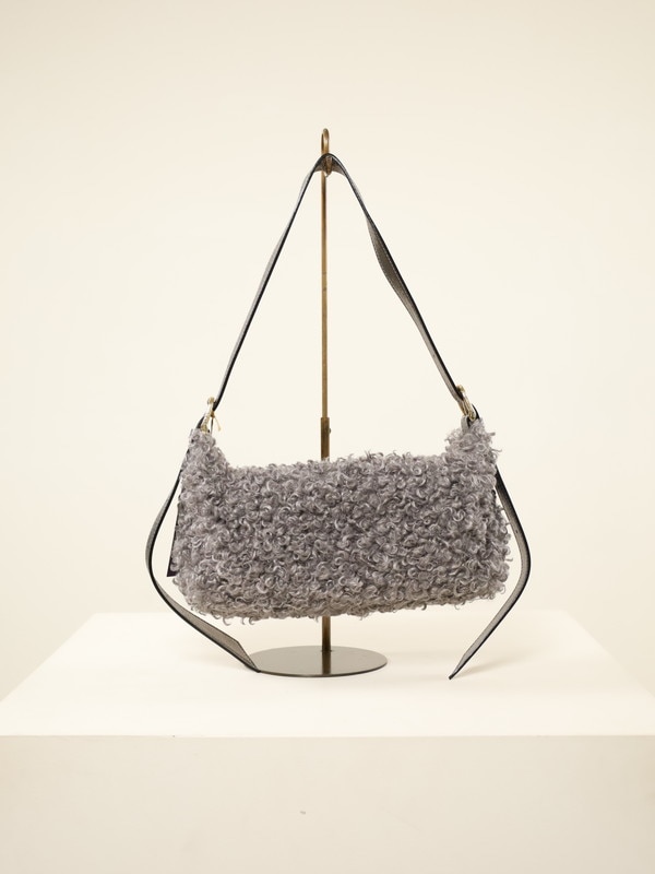 【VIOLA'dORO】カールエコファーワンショルダーバッグ