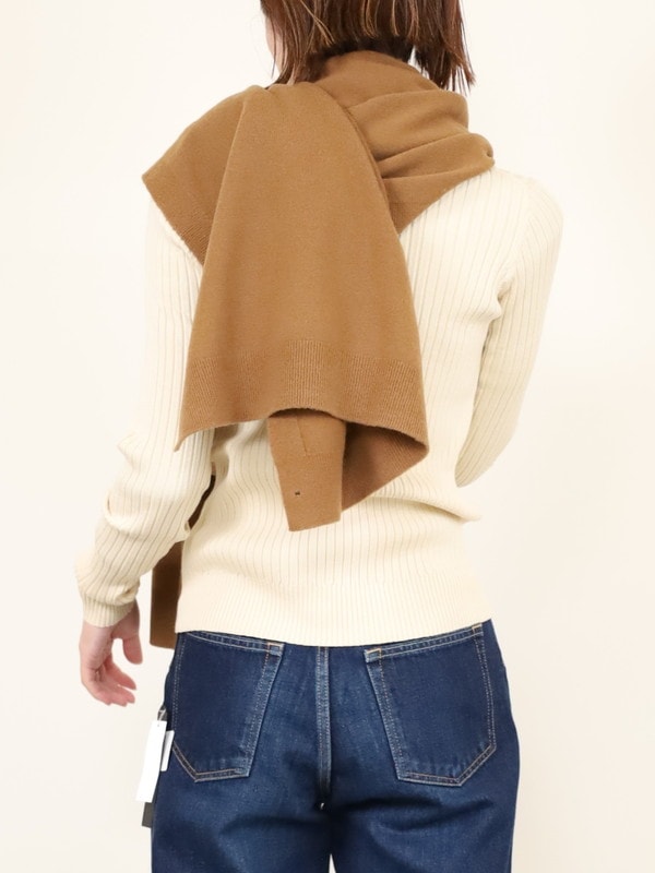 【Emmaculate】ボタン付きニットストール