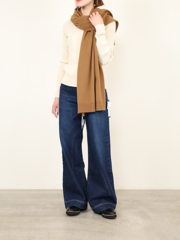 【Emmaculate】ボタン付きニットストール