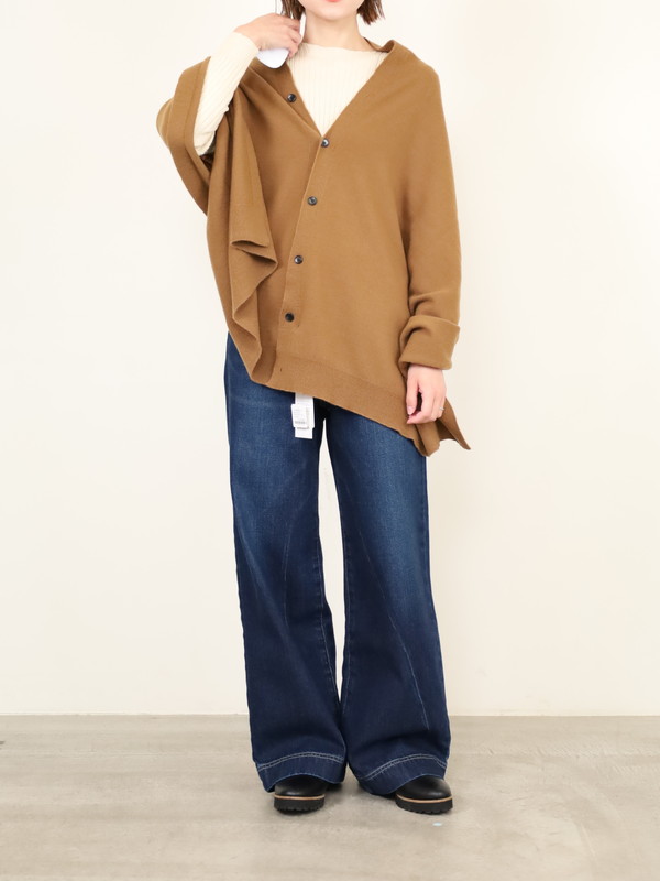 【Emmaculate】ボタン付きニットストール