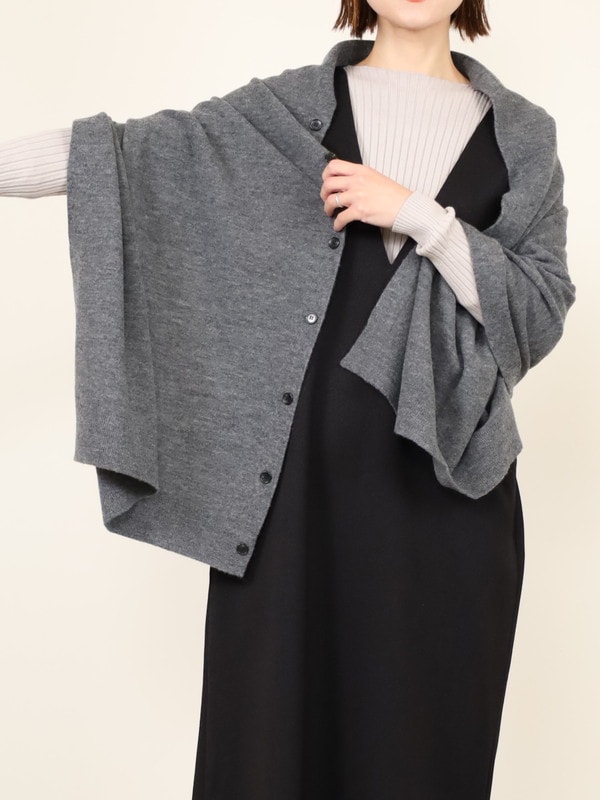【Emmaculate】ボタン付きニットストール