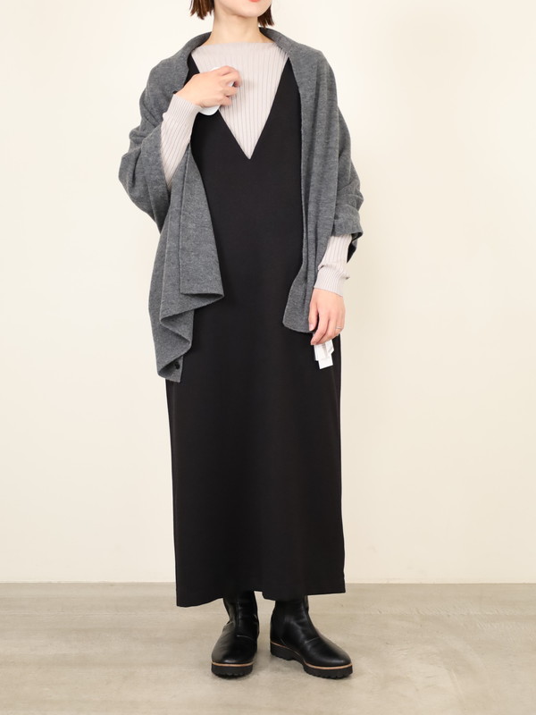 【Emmaculate】ボタン付きニットストール