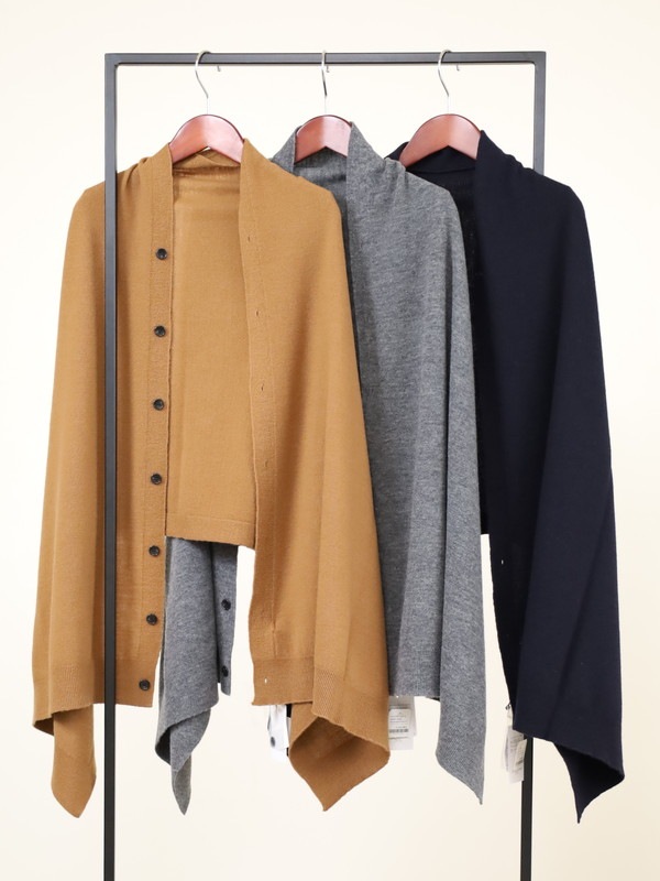 【Emmaculate】ボタン付きニットストール