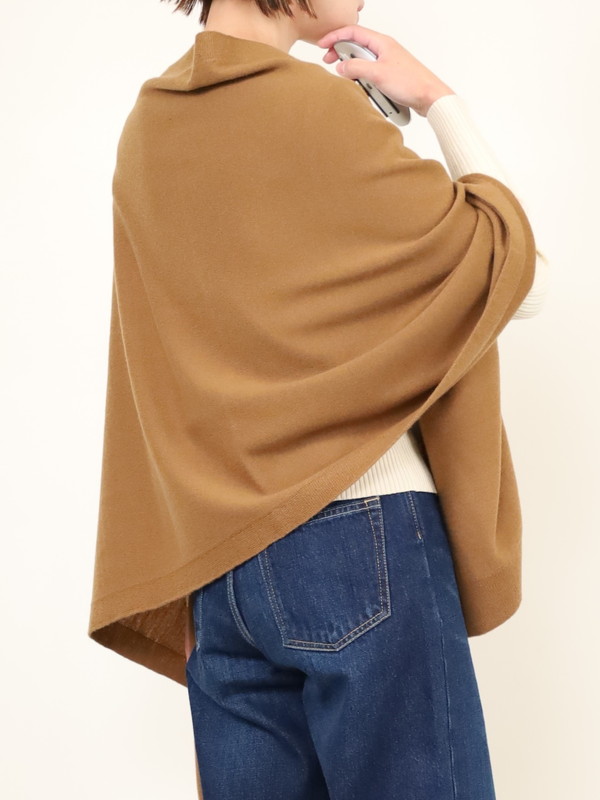 【Emmaculate】ボタン付きニットストール