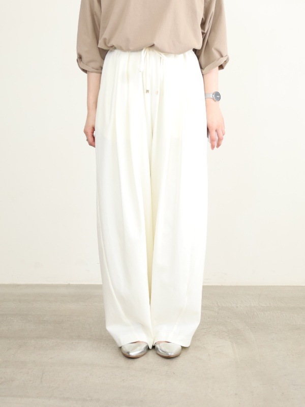 【ayane】ポンチ素材バレルレッグパンツ