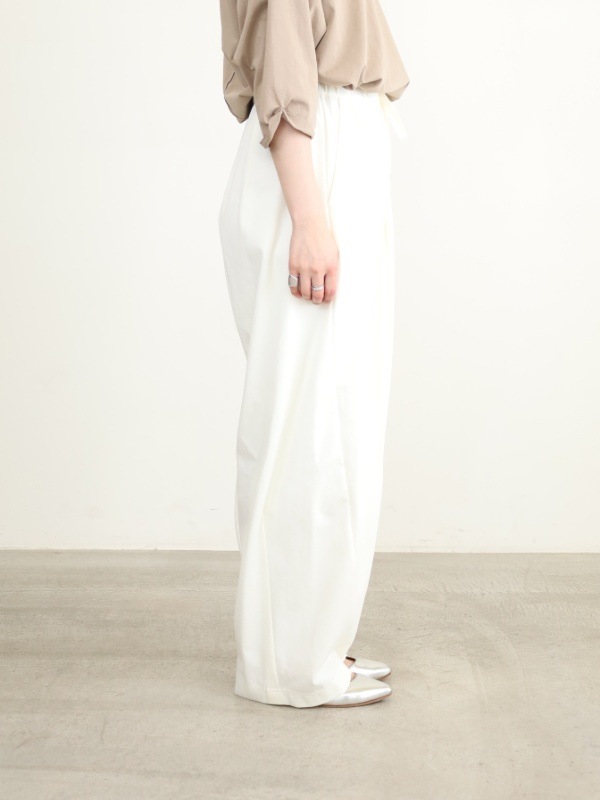 【ayane】ポンチ素材バレルレッグパンツ