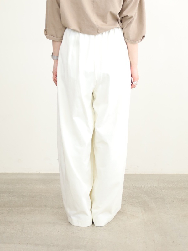 【ayane】ポンチ素材バレルレッグパンツ