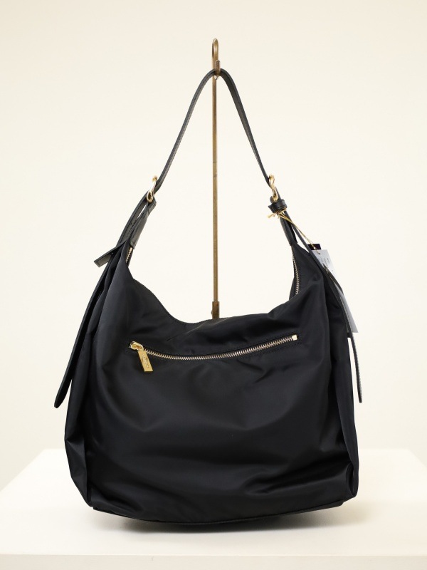 【VIOLA'dORO】ワンショルダーナイロンバッグ