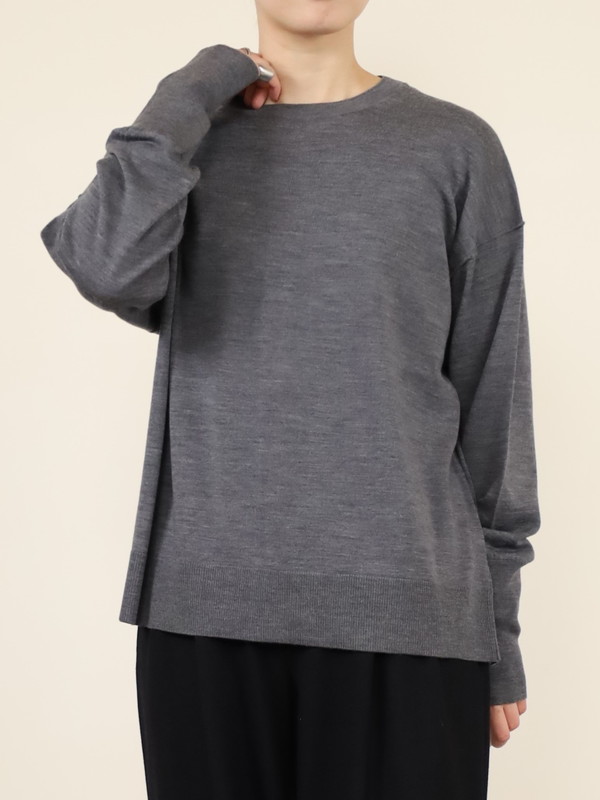 【Emmaculate】ウールクルーネック長袖ニット