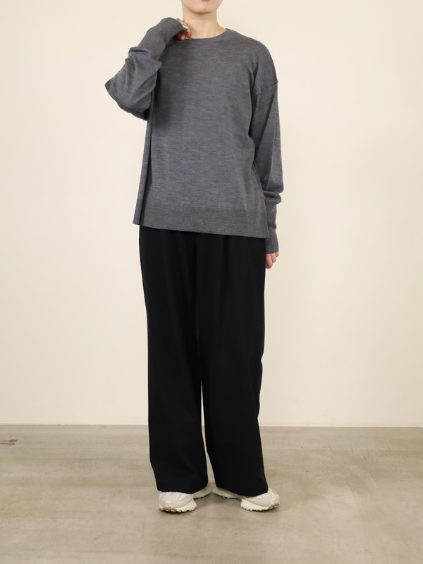 【Emmaculate】ウールクルーネック長袖ニット