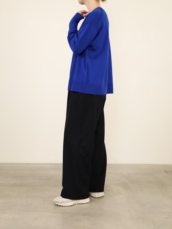 【Emmaculate】ウールクルーネック長袖ニット