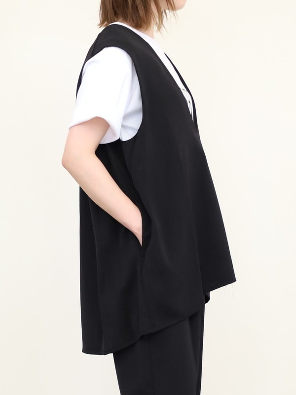 【CHIGNON】肩タックVネックベスト