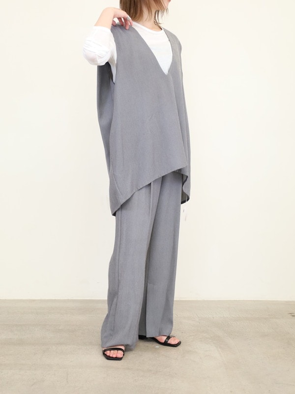 【CHIGNON】肩タックVネックベスト