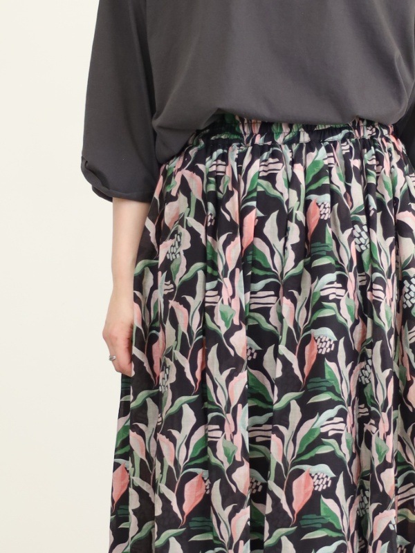 【trois】ギャザースカート