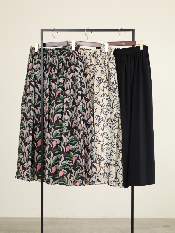 【trois】ギャザースカート