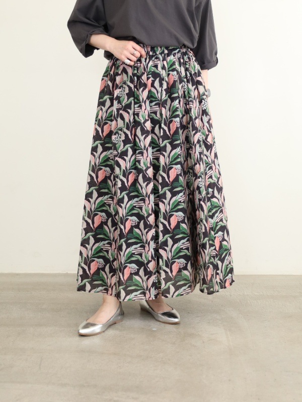 【trois】ギャザースカート