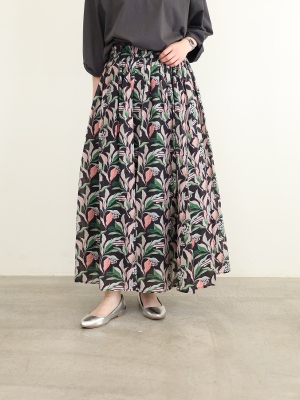 【trois】ギャザースカート