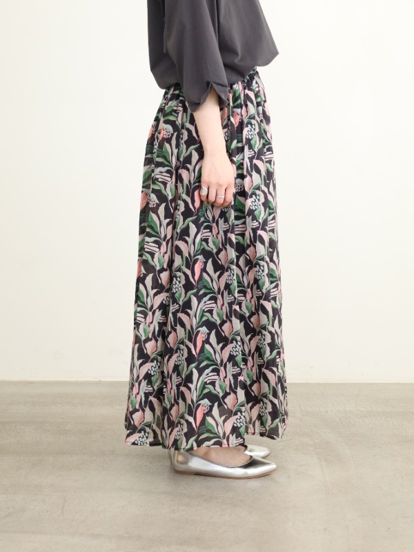 【trois】ギャザースカート