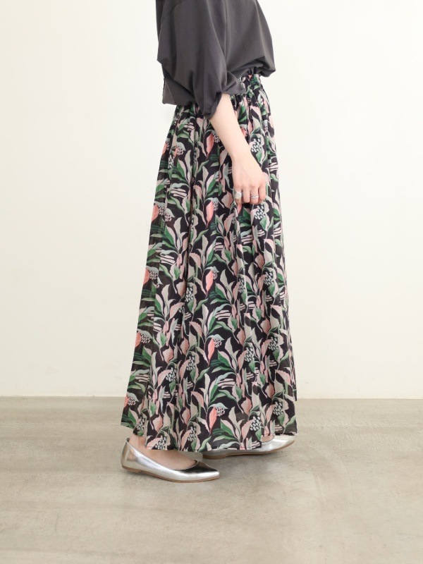 【trois】ギャザースカート