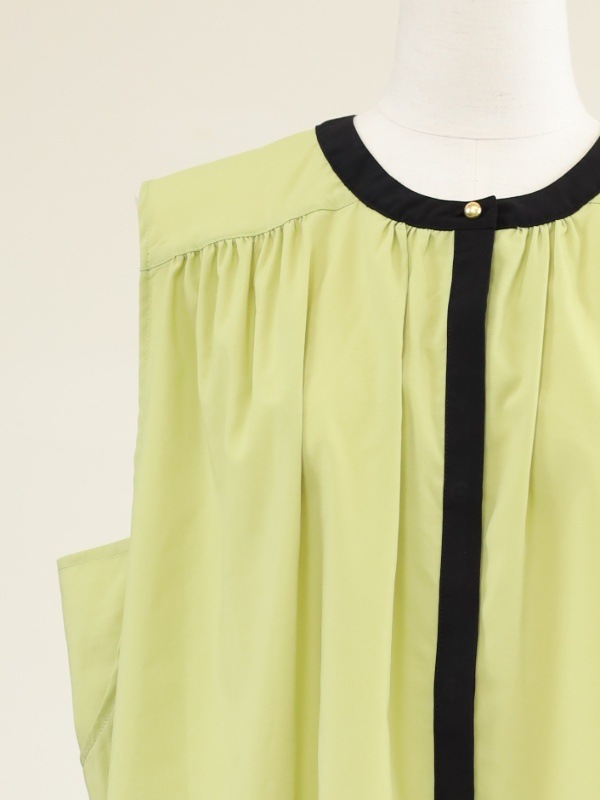 【trois】ノンスリギャザーブラウス