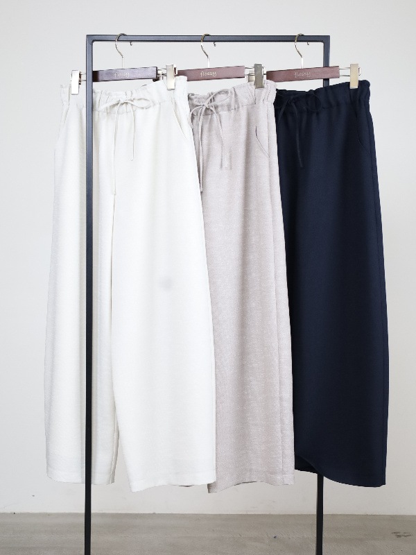 【trois】スラブツイードワイドバレルパンツ