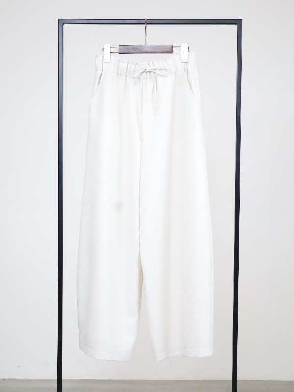 【trois】スラブツイードワイドバレルパンツ