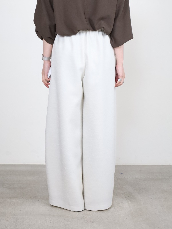 【trois】スラブツイードワイドバレルパンツ