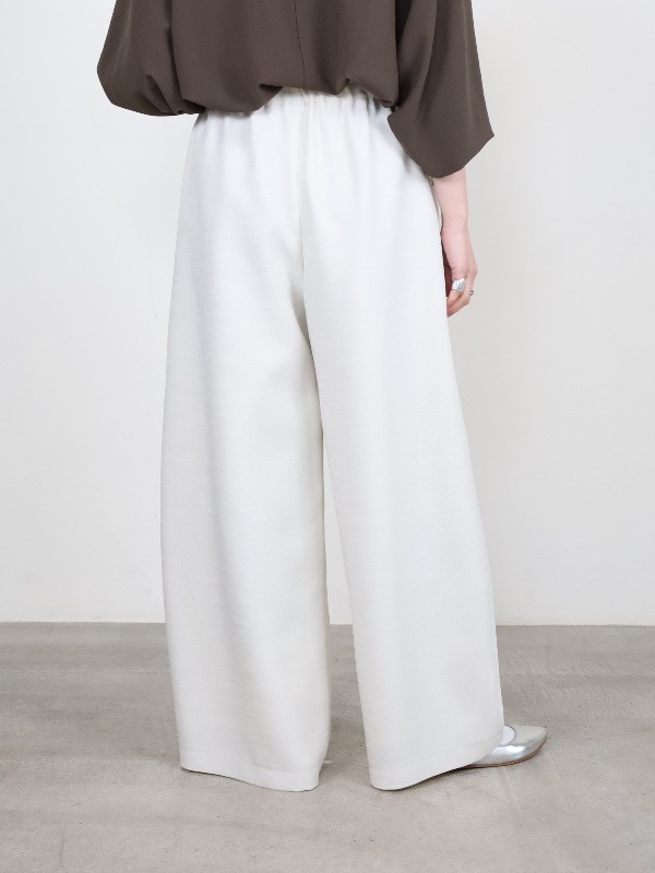 【trois】スラブツイードワイドバレルパンツ