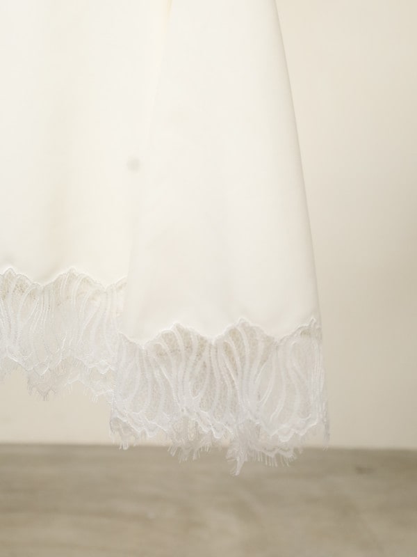 【CHIGNON】ヘムレースサテンタンク